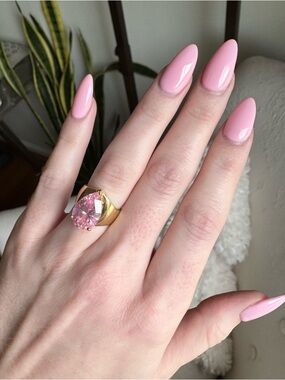 10K Gold Ring with Pear-Cut Pink Gemstone